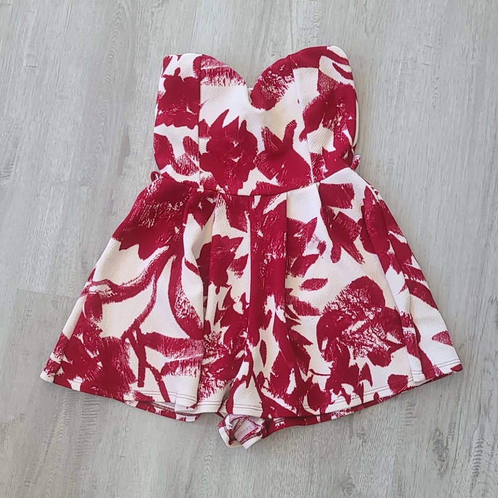 Strapless romper